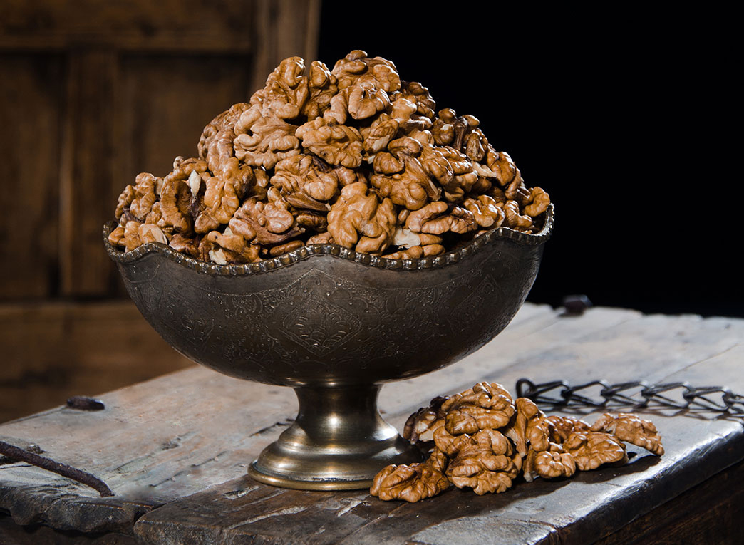 خرید گردو شهمیرزاد