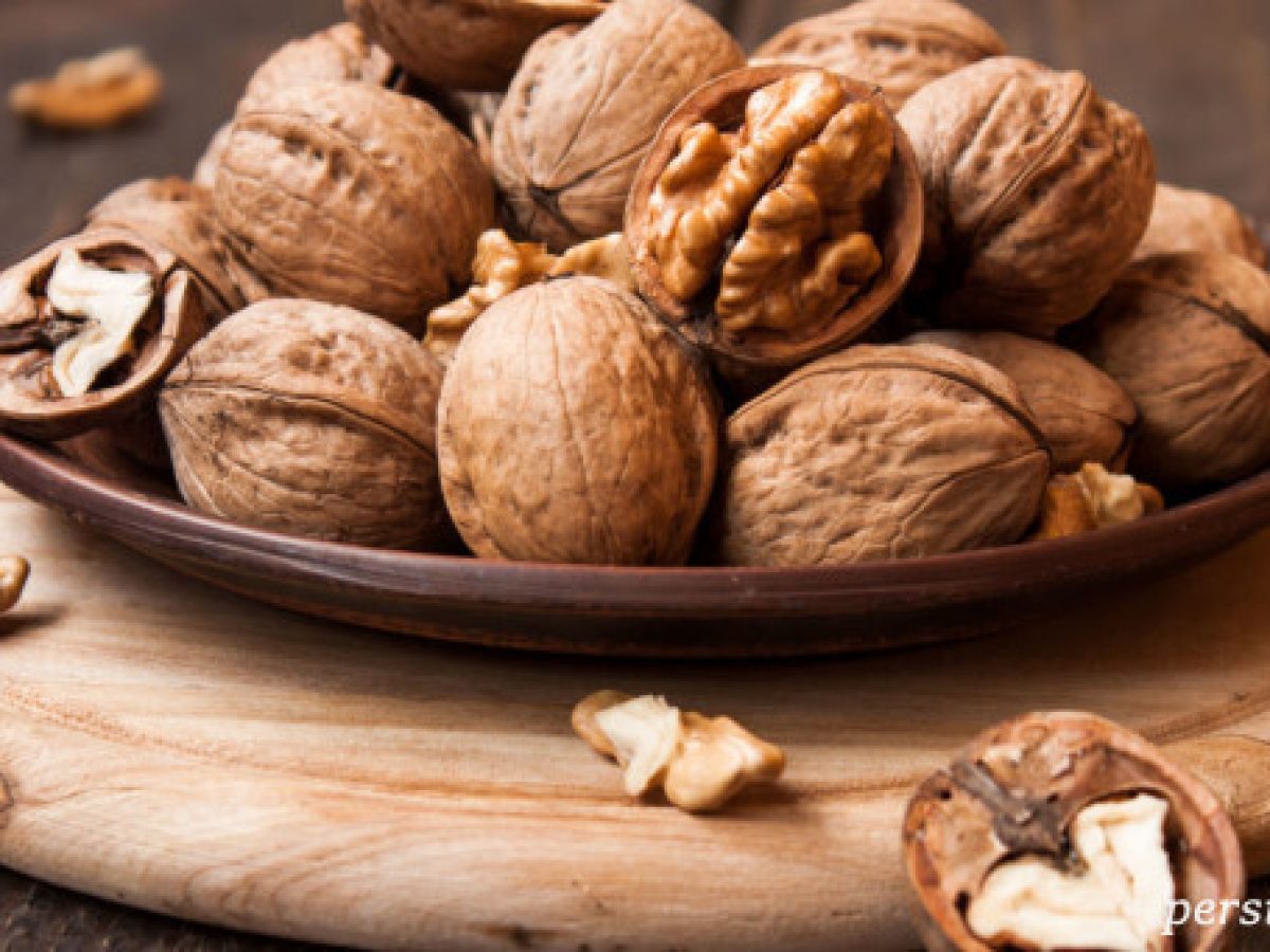 خرید نهال گردو سنگی